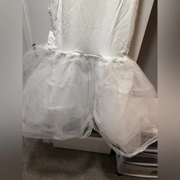 NWT DAVID'S BRIDAL Trumpet Slip - Picture 5 of 10